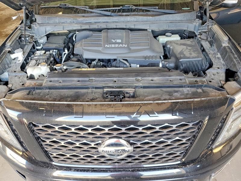 2019 NISSAN TITAN PRO-4X 11