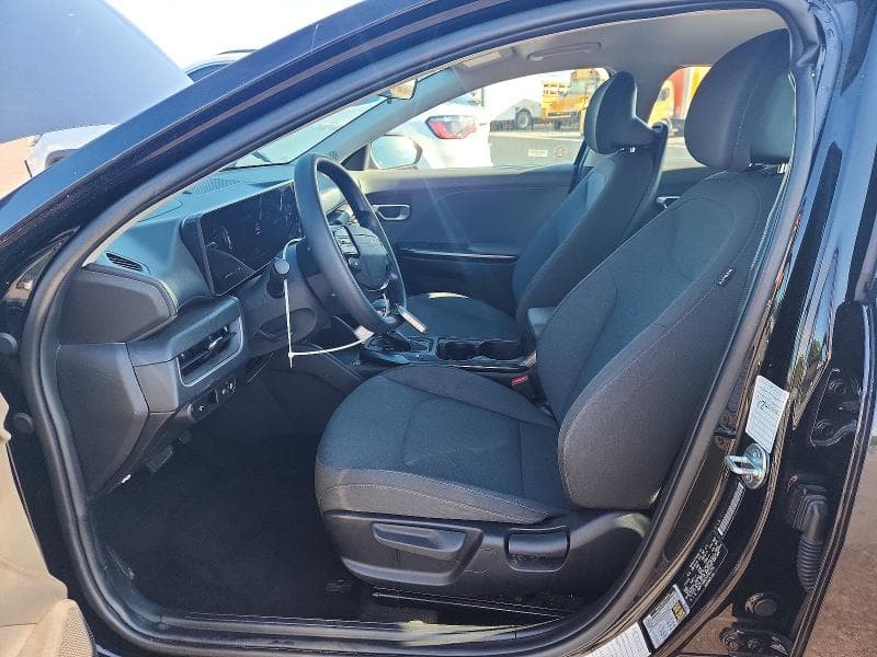 2025 KIA K4 LXS 7