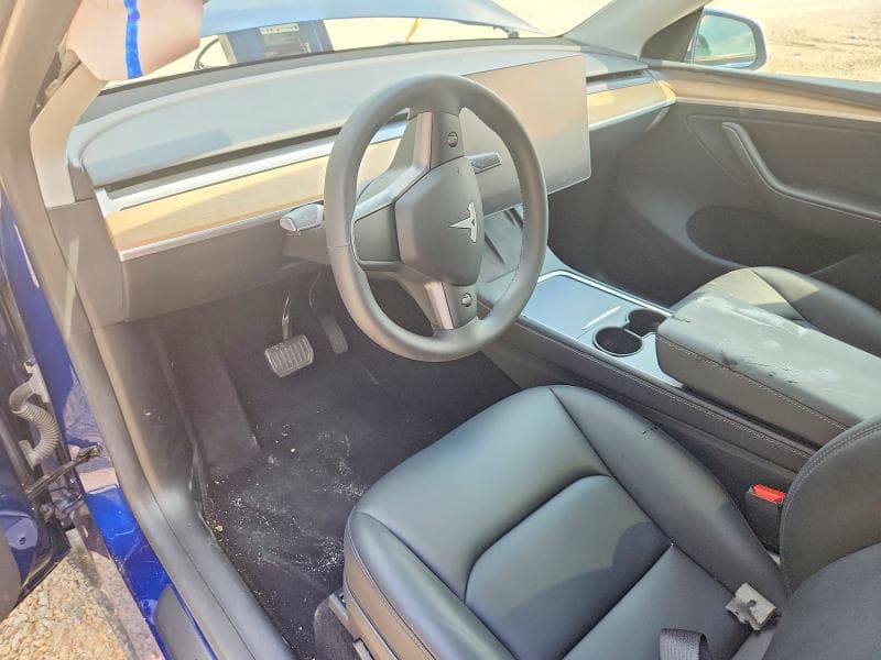 2024 TESLA MODEL Y 8
