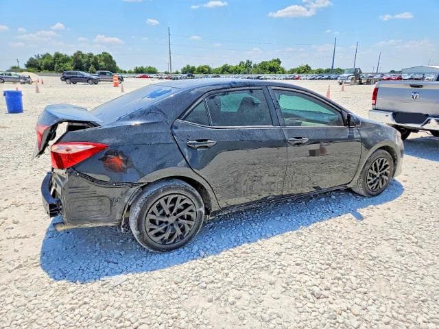 2018 TOYOTA COROLLA LE 3