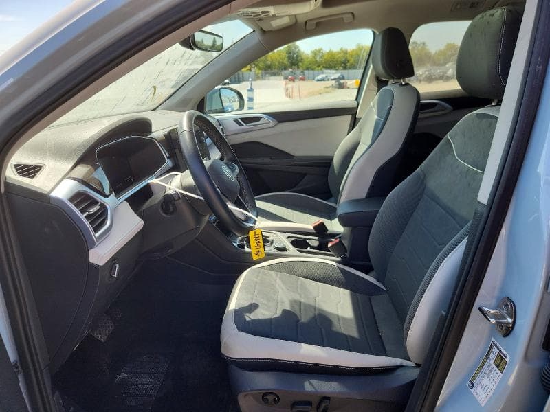 2025 VOLKSWAGEN TAOS SE 7