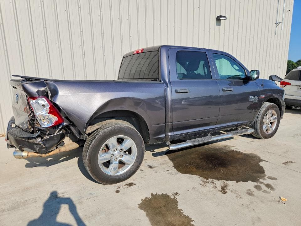 2019 RAM 1500 CLASSIC TRADESMAN 3