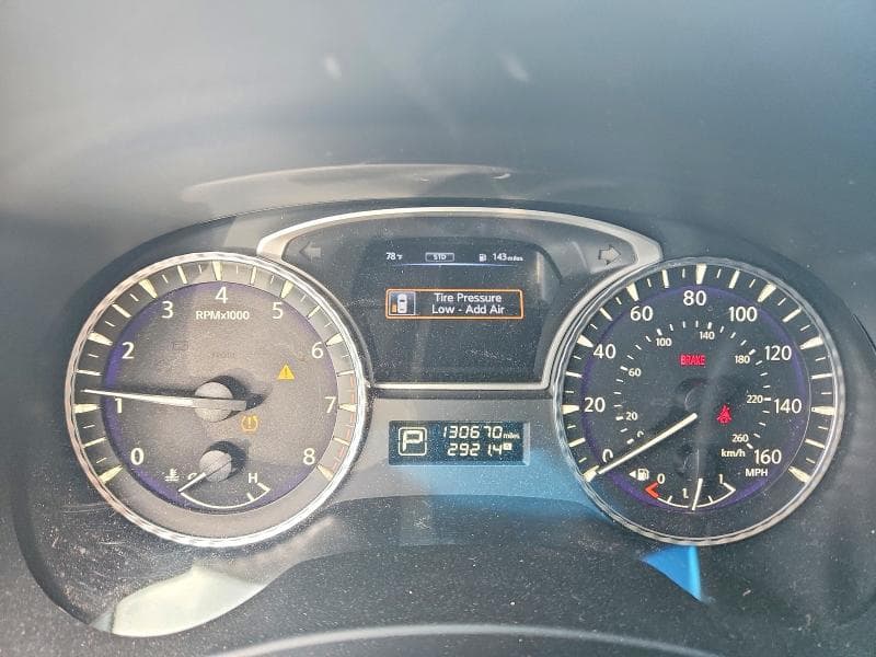 2017 INFINITI QX60 BASE 9