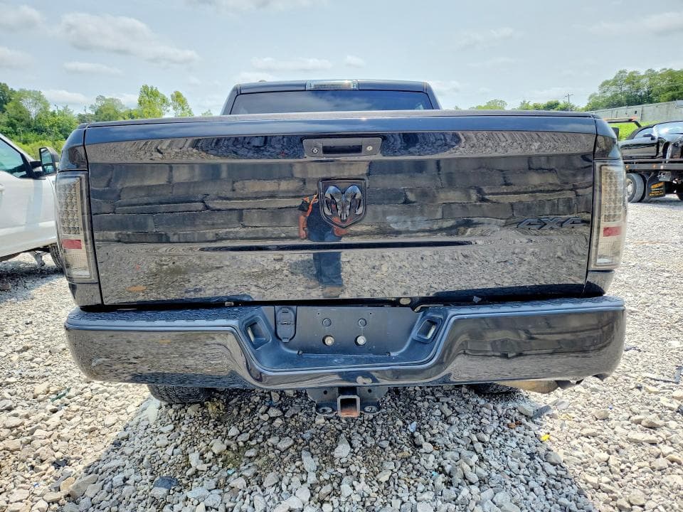 2017 RAM 1500 ST 6