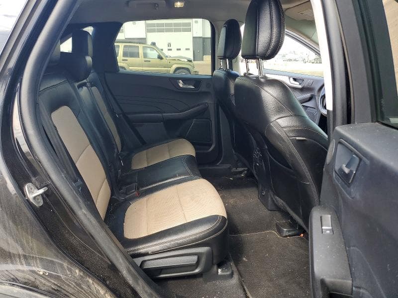 2021 FORD ESCAPE TITANIUM 10