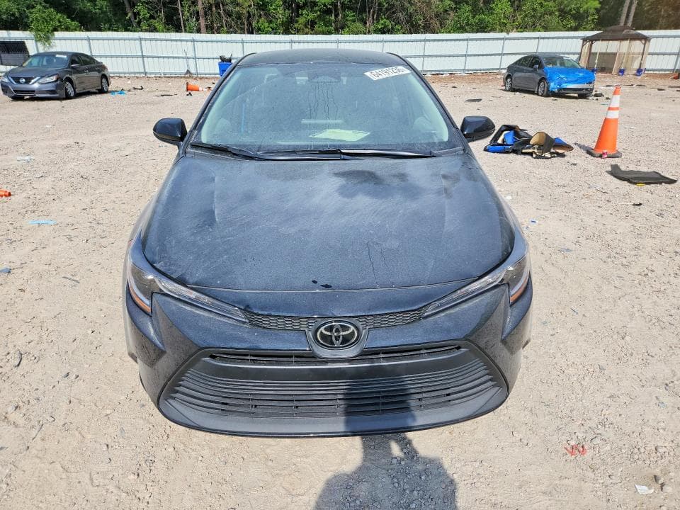 2026 TOYOTA COROLLA LE 5