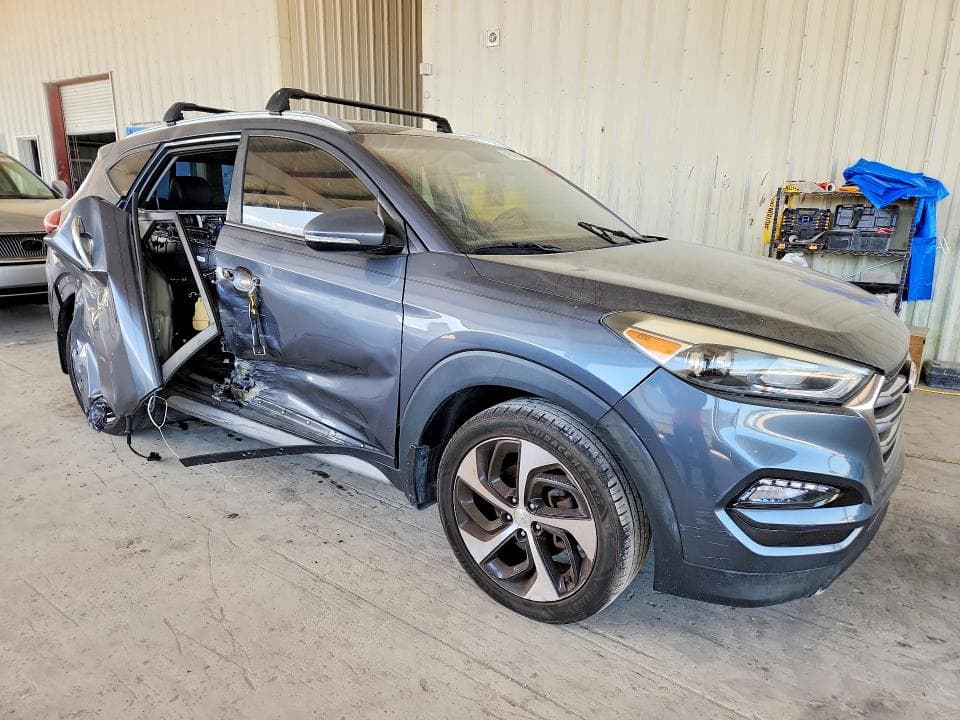 2017 HYUNDAI TUCSON LIMITED 4