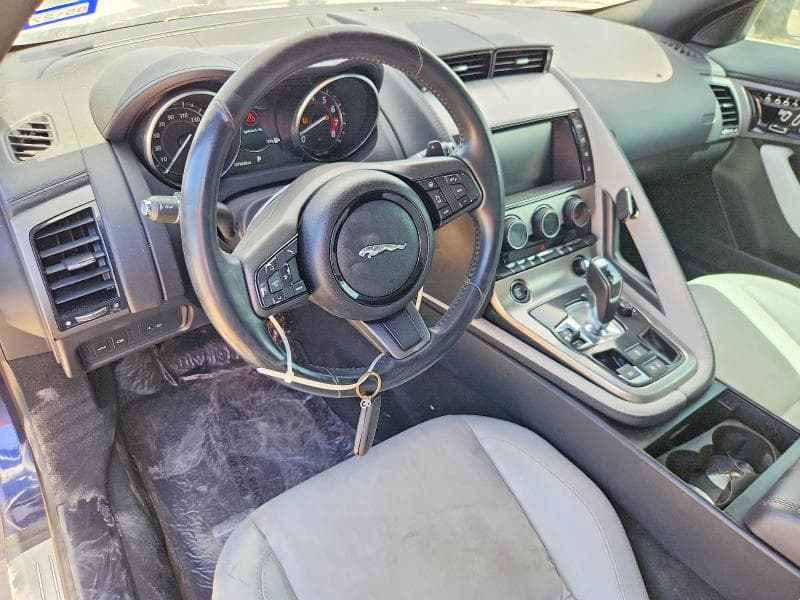 2017 JAGUAR F-TYPE 8