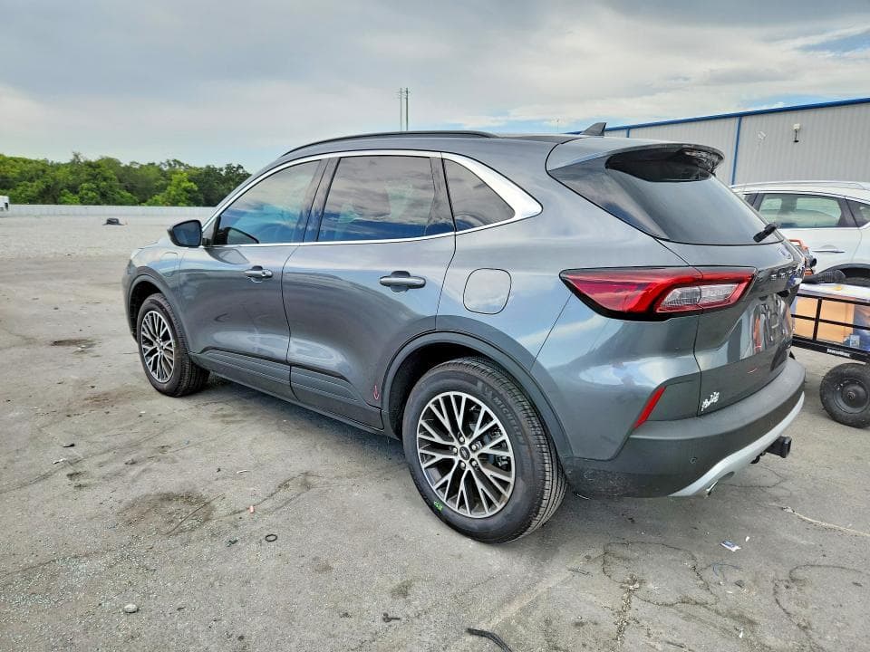 2025 FORD ESCAPE 2