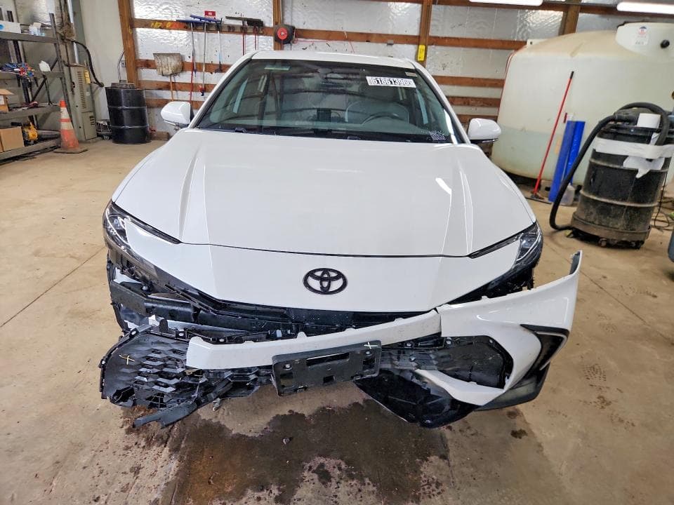 2025 TOYOTA CAMRY SE 5