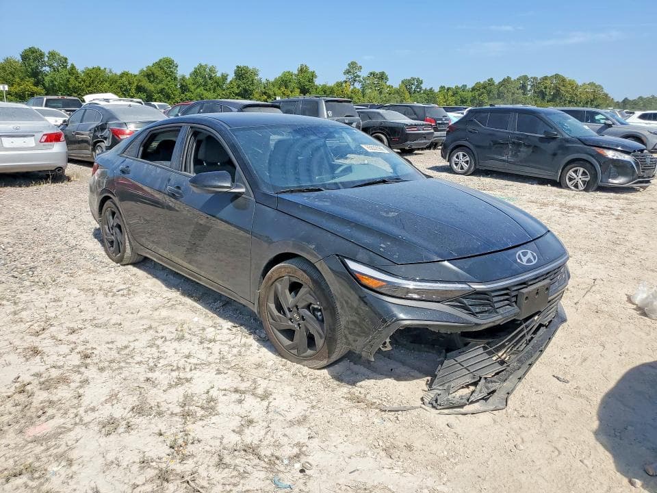 2026 HYUNDAI ELANTRA SEL SPORT 4