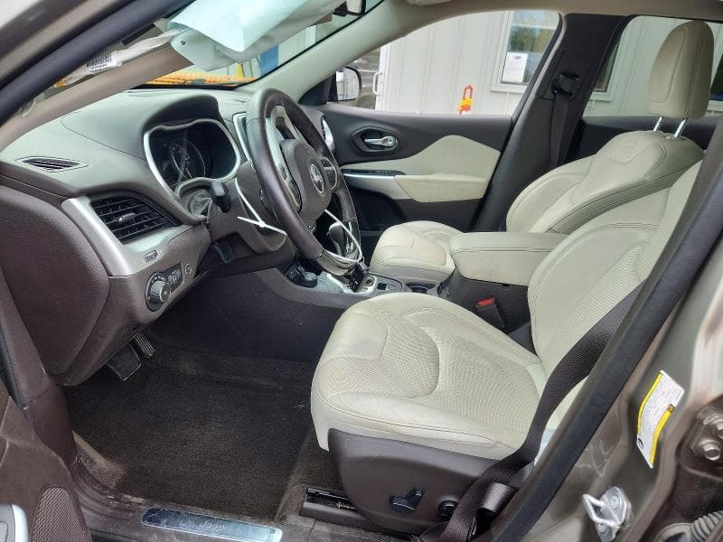 2017 JEEP CHEROKEE OVERLAND 7