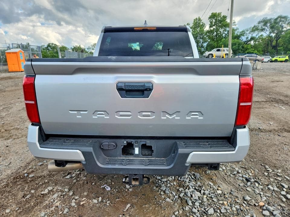 2024 TOYOTA TACOMA SR5 6
