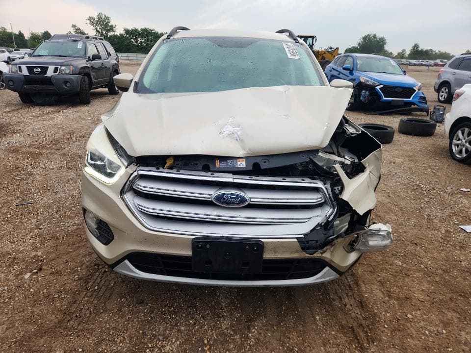 2018 FORD ESCAPE SEL 5