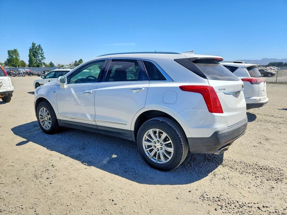 2018 CADILLAC XT5 2