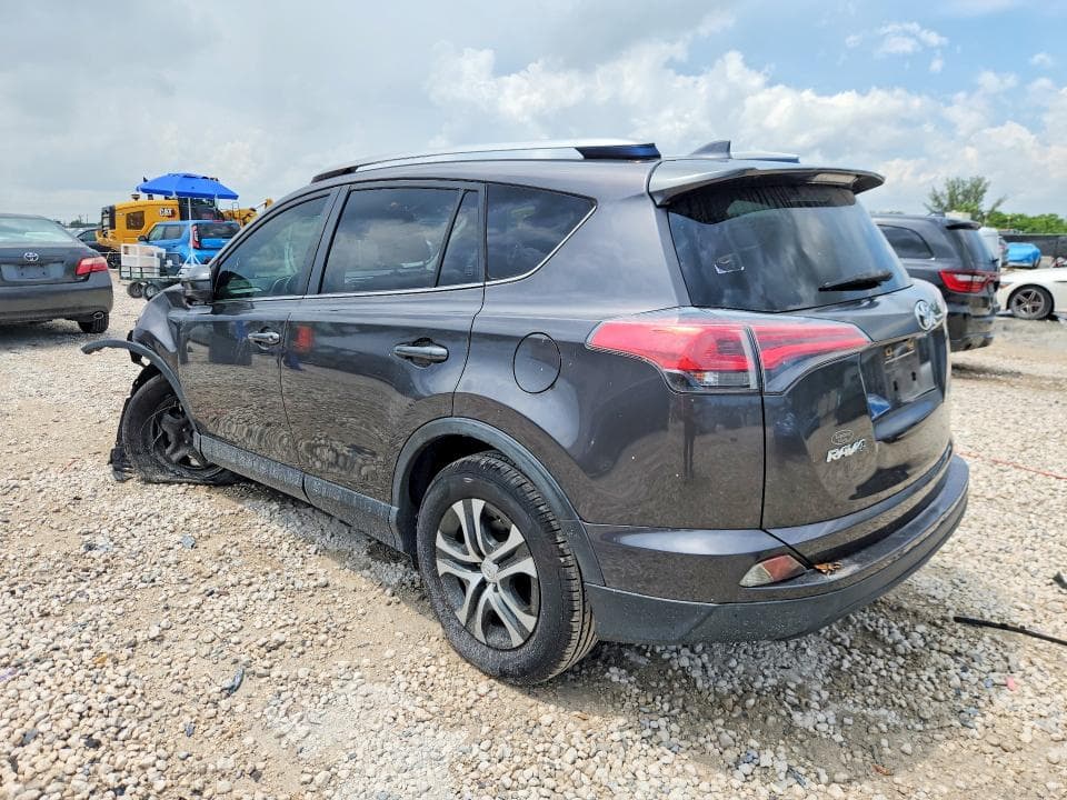 2018 TOYOTA RAV4 LE 2