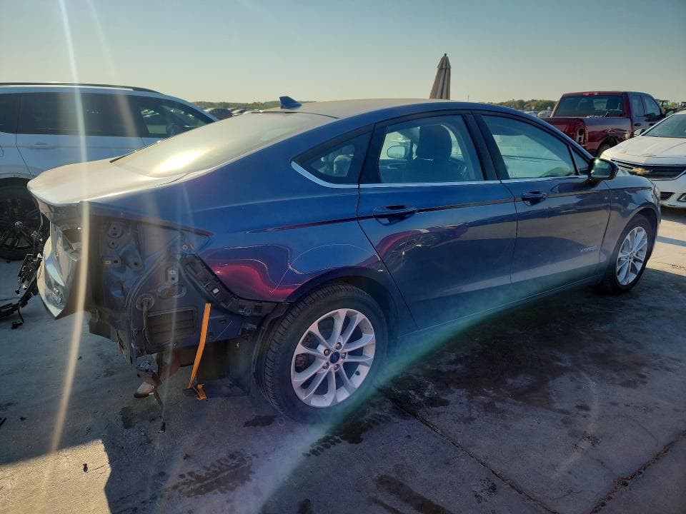 2019 FORD FUSION SE 3