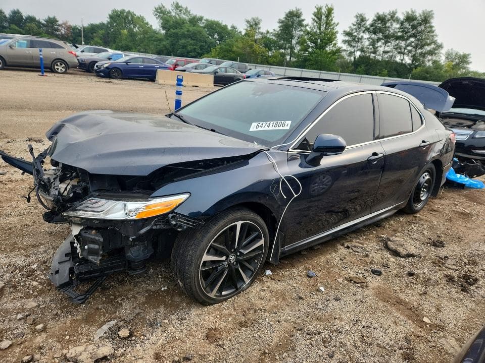 2020 TOYOTA CAMRY XSE - 1
