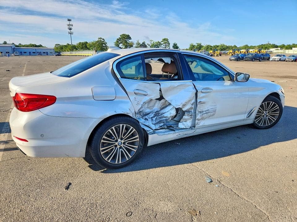 2019 BMW 540 XI 3