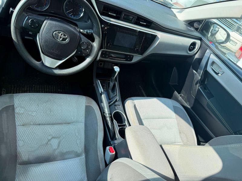 2018 TOYOTA COROLLA LE 9