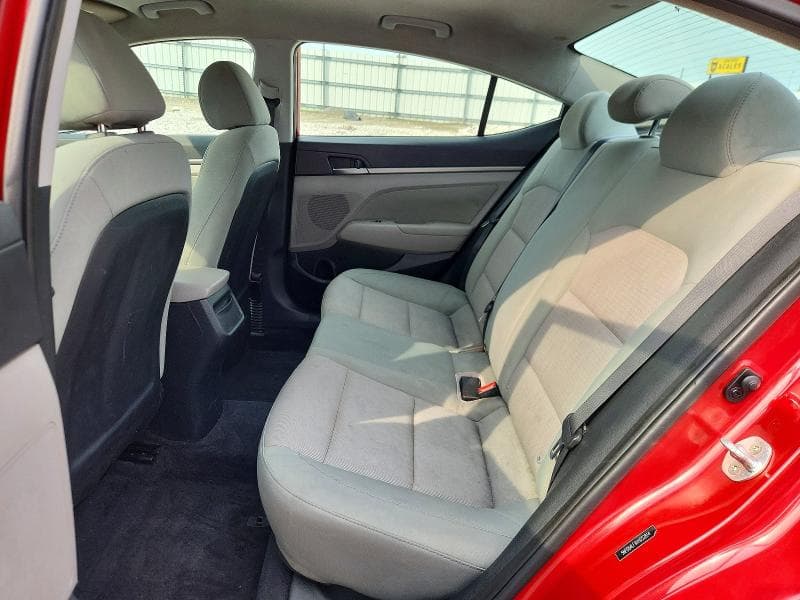 2017 HYUNDAI ELANTRA SE 10