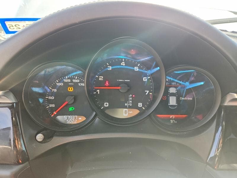 2019 PORSCHE MACAN 9