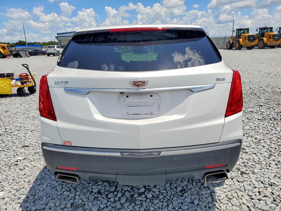 2017 CADILLAC XT5 LUXURY 6