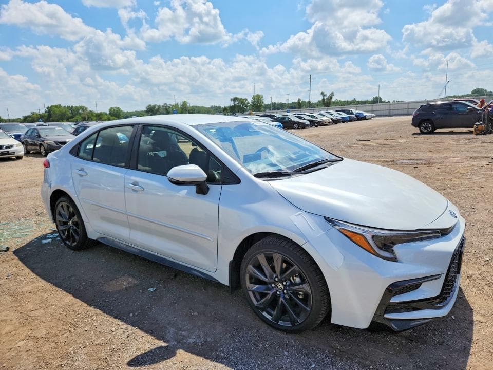 2026 TOYOTA COROLLA HYBRID SE 4