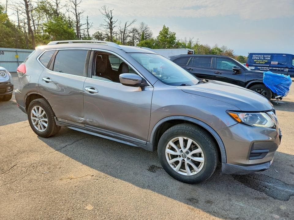 2018 NISSAN ROGUE SV 4