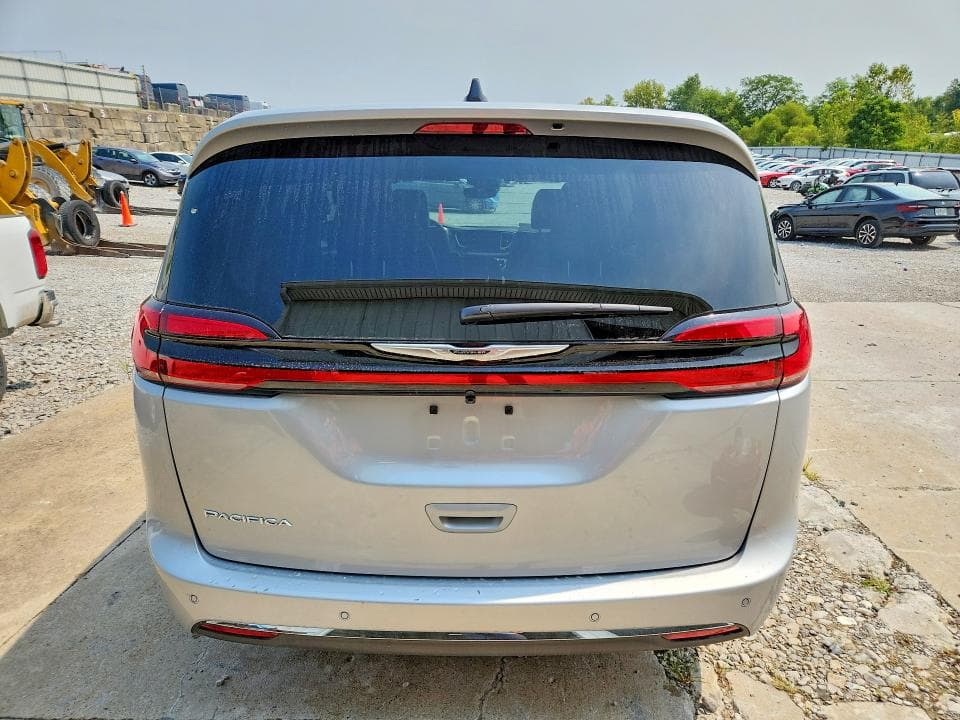 2026 CHRYSLER PACIFICA SELECT 6