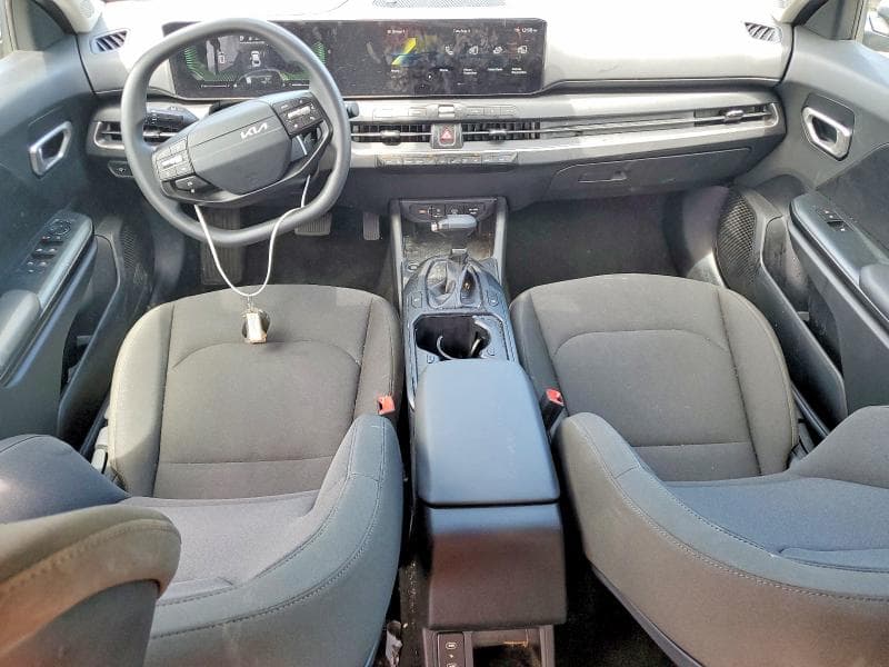 2026 KIA K4 LXS 8
