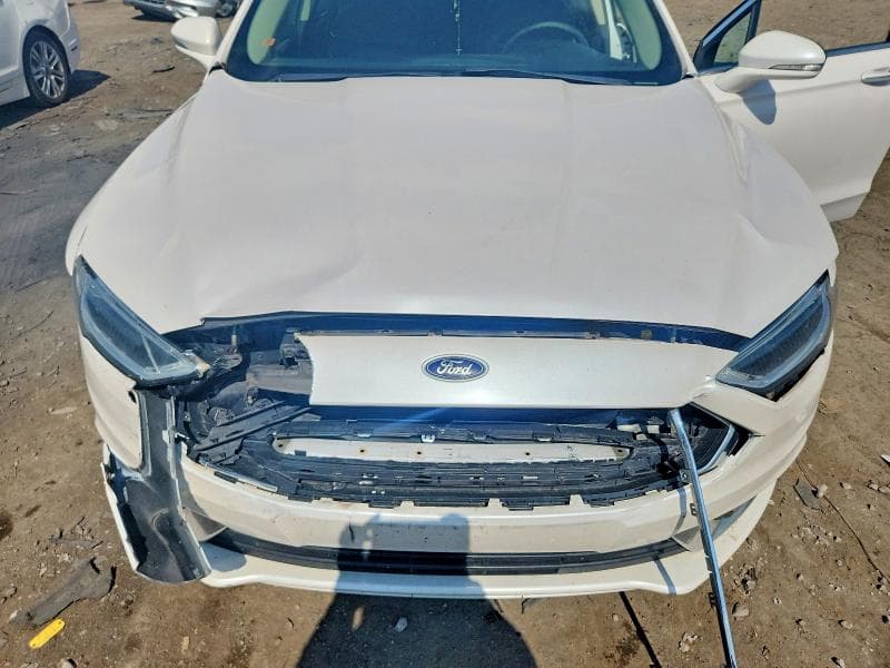 2017 FORD FUSION SE 11