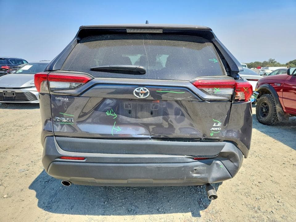 2022 TOYOTA RAV4 LE 6