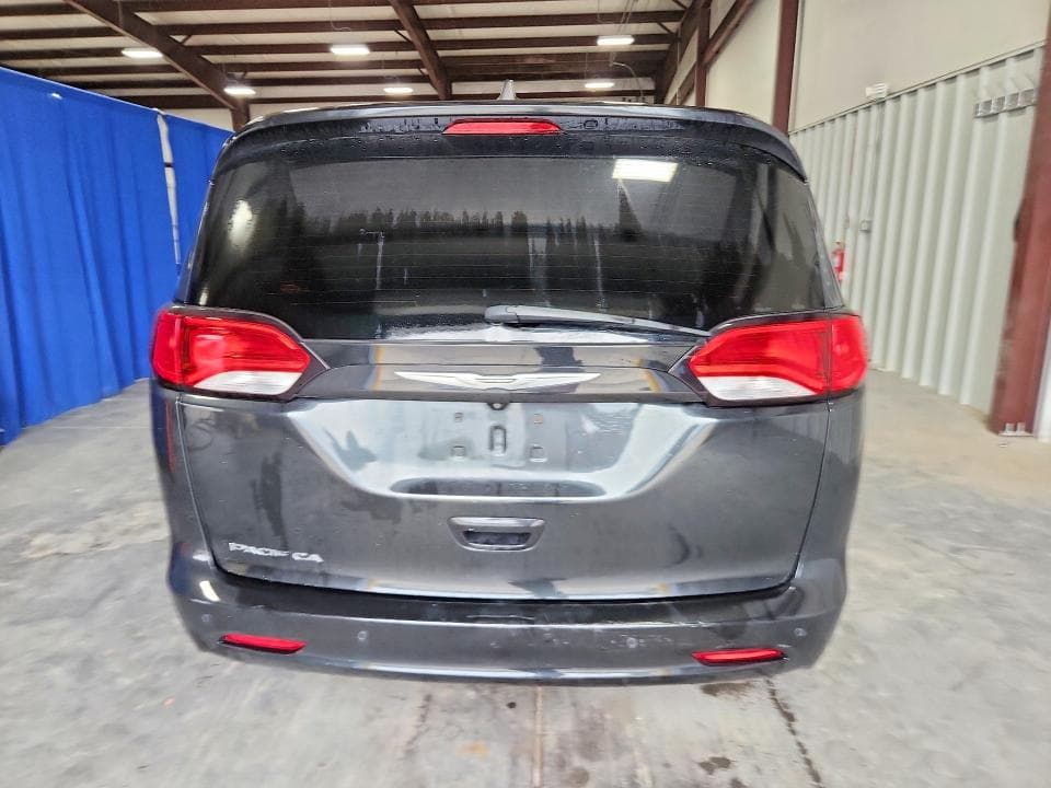 2021 CHRYSLER VOYAGER LX 6
