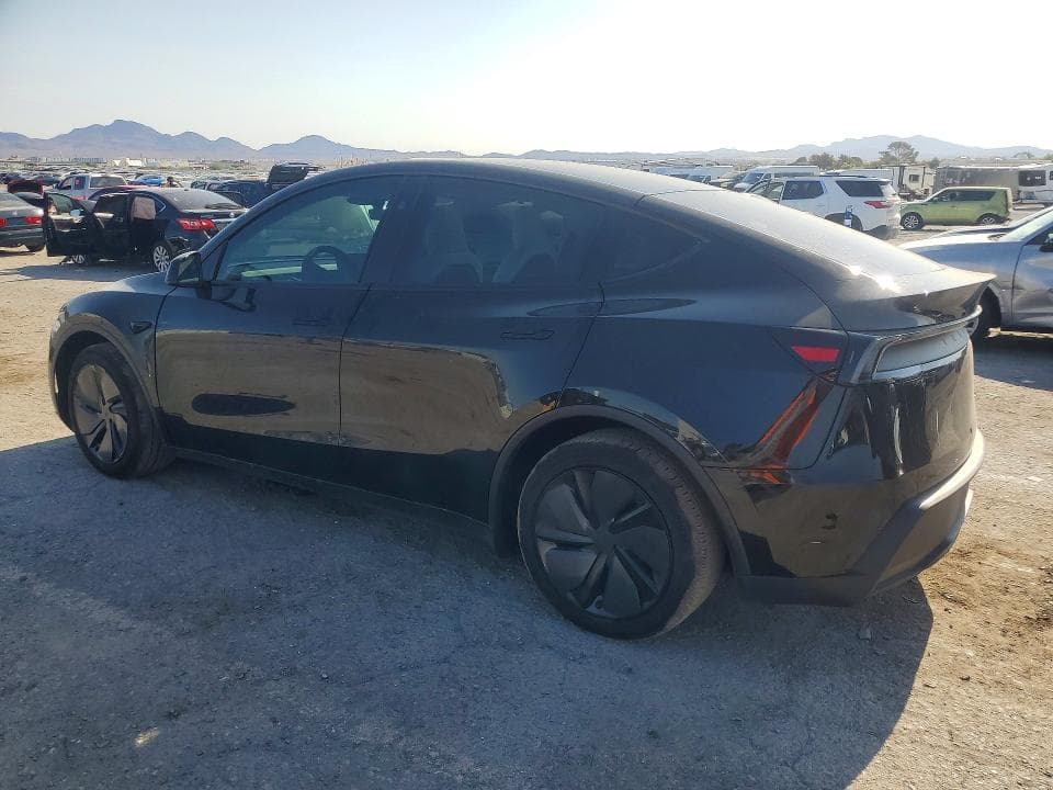 2026 TESLA MODEL Y 2