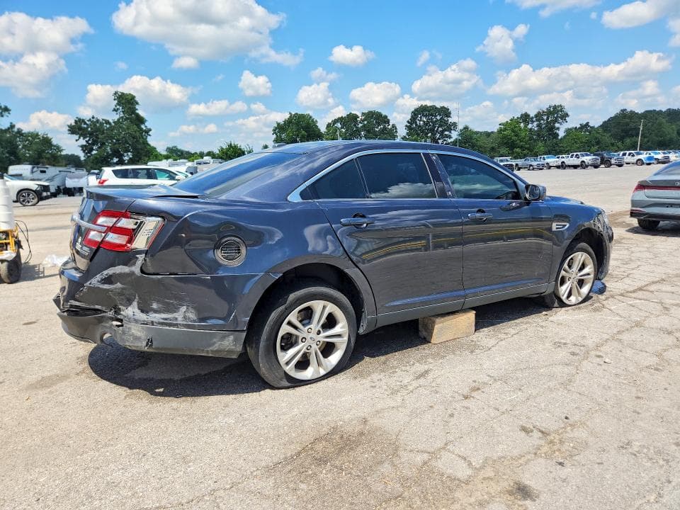 2017 FORD TAURUS SEL 3
