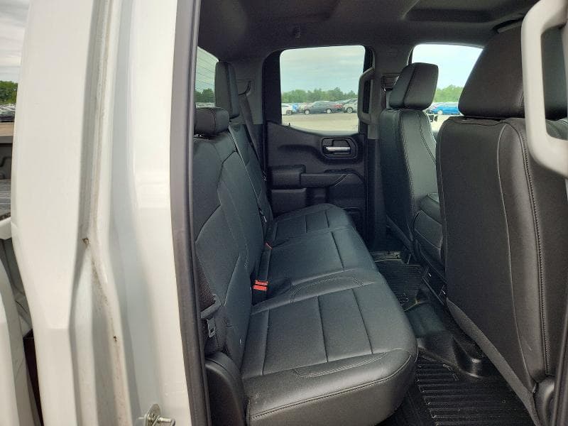 2023 CHEVROLET SILVERADO C1500 10