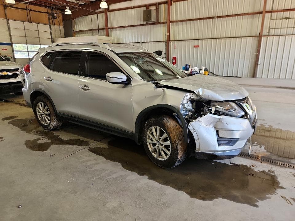 2017 NISSAN ROGUE SV 4