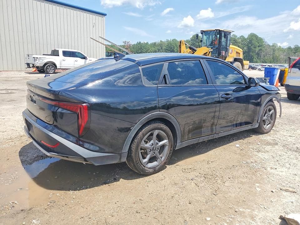 2025 KIA K4 LXS 3