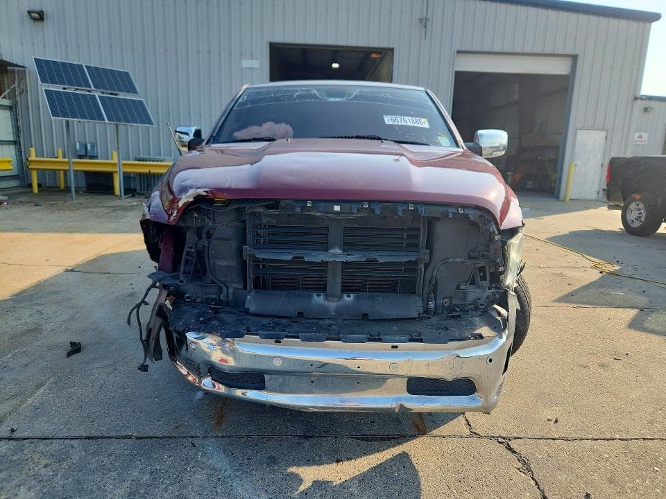 2019 RAM 1500 CLASSIC SLT 5