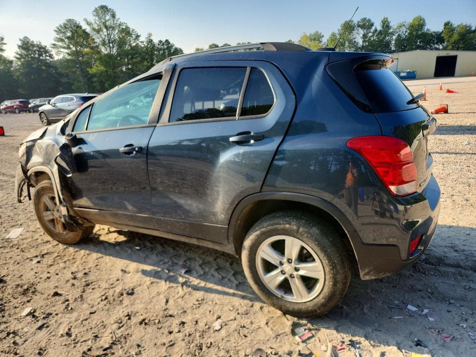 2021 CHEVROLET TRAX 1LT 2