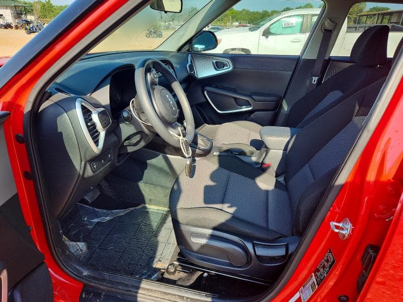 2022 KIA SOUL LX 7