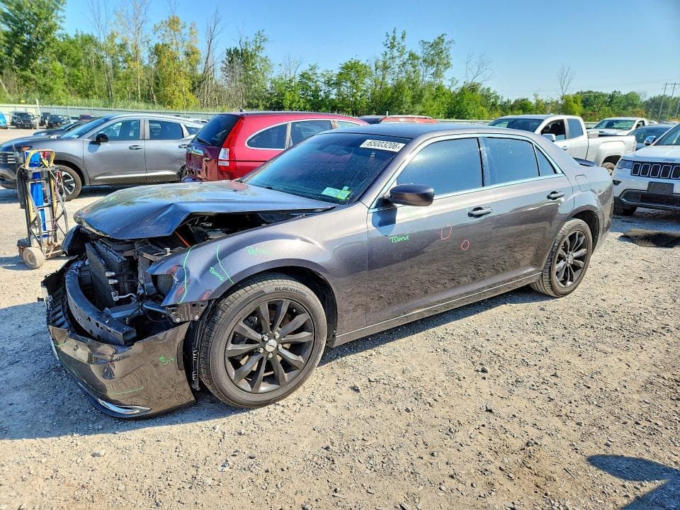 2018 CHRYSLER 300 TOURING - 1