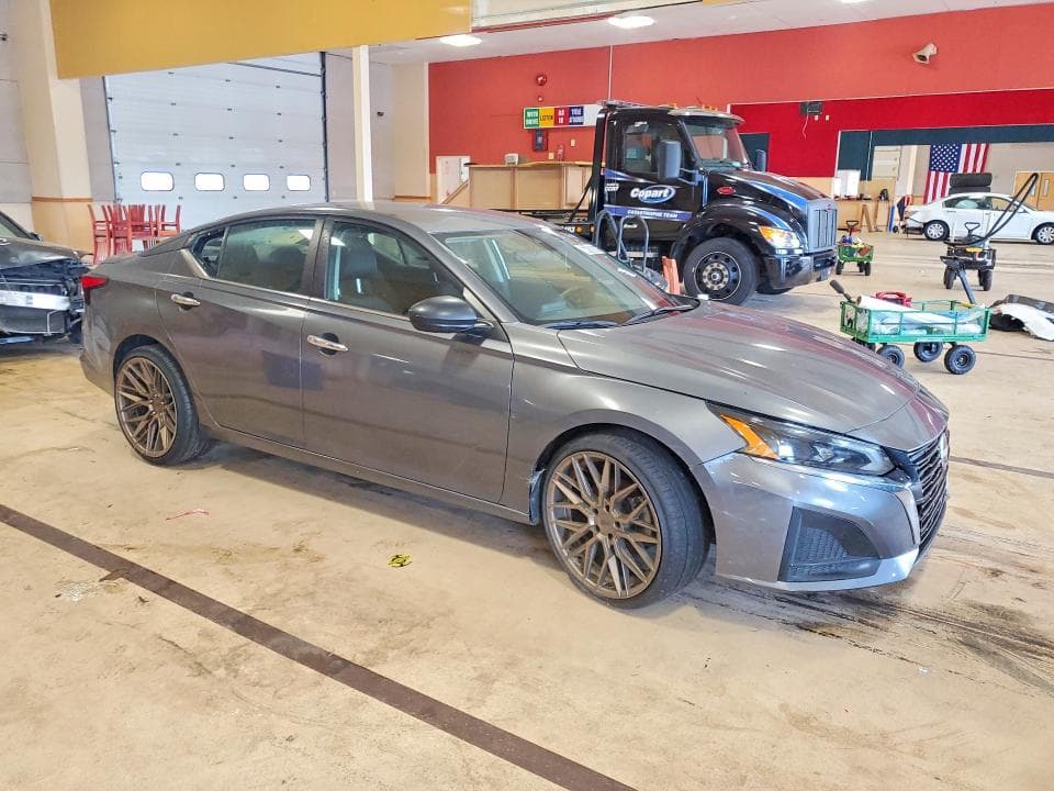 2024 NISSAN ALTIMA S 4