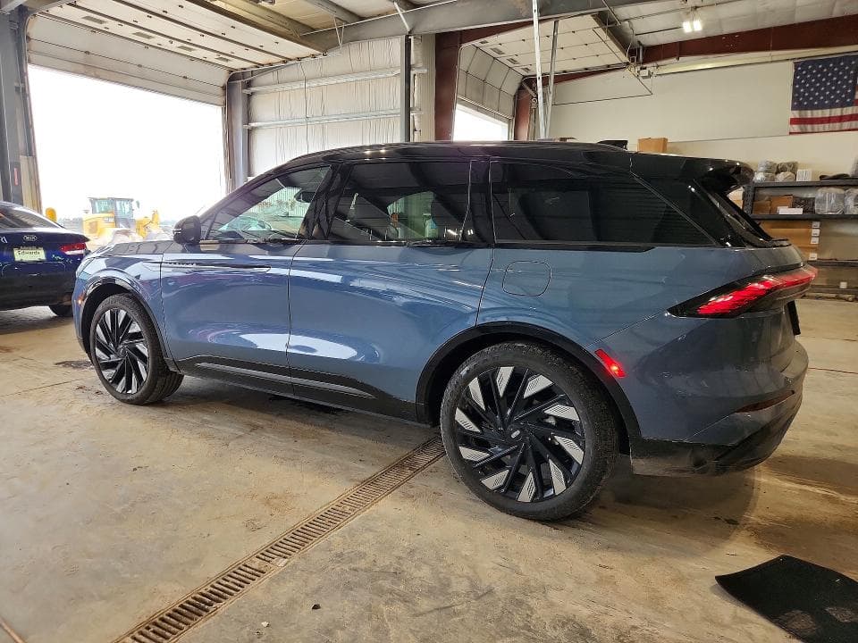 2025 LINCOLN NAUTILUS RESERVE 2