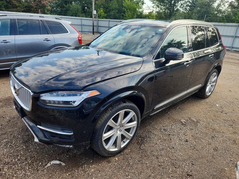 2018 VOLVO XC90 T6