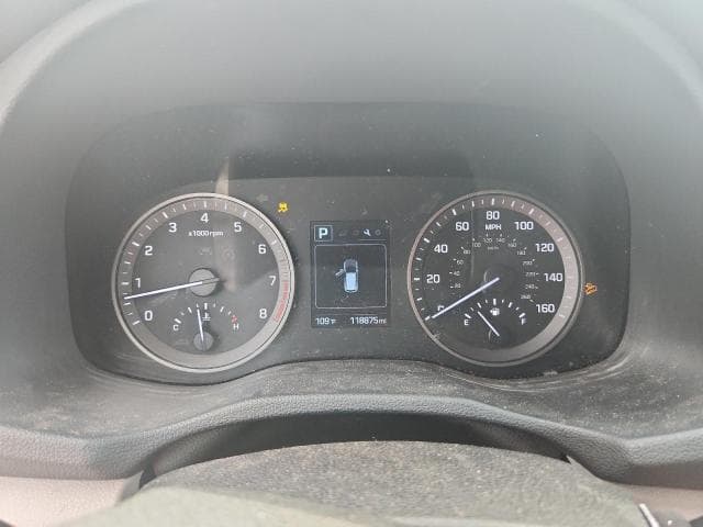 2017 HYUNDAI TUCSON SE 9