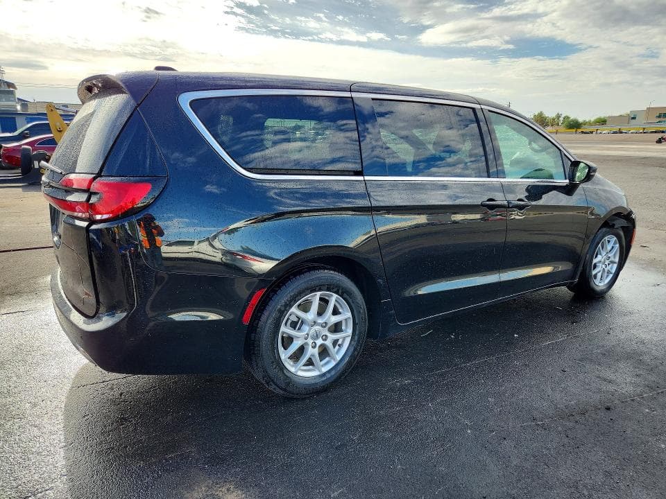 2025 CHRYSLER PACIFICA SELECT 3