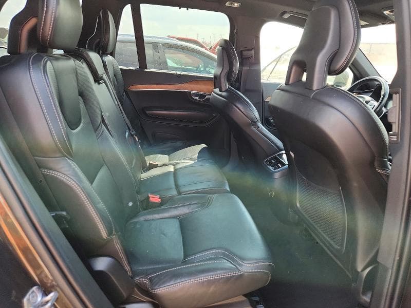 2018 VOLVO XC90 T6 10