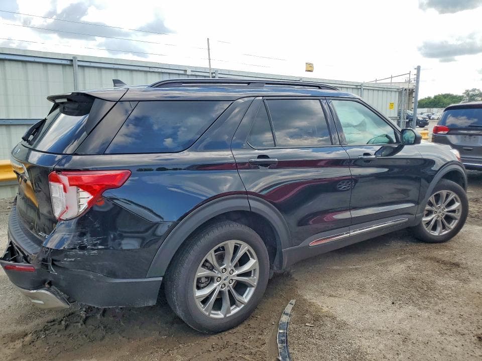 2021 FORD EXPLORER XLT 3